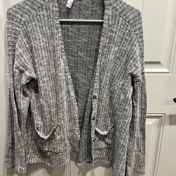 Alya Medium Gray soft lightweight oversized Knit Cardigan Sweater - Picture 3 of 8